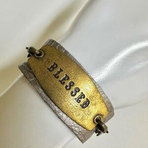 Lenny & Eva leather Blessed message bracelet